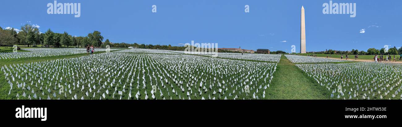 Washington, DC, USA. In America: Remember, an Artistic Installation to Commemorate COVID Dead. Artist Suzanne Brennan Firstenberg. September 2021. Stock Photo