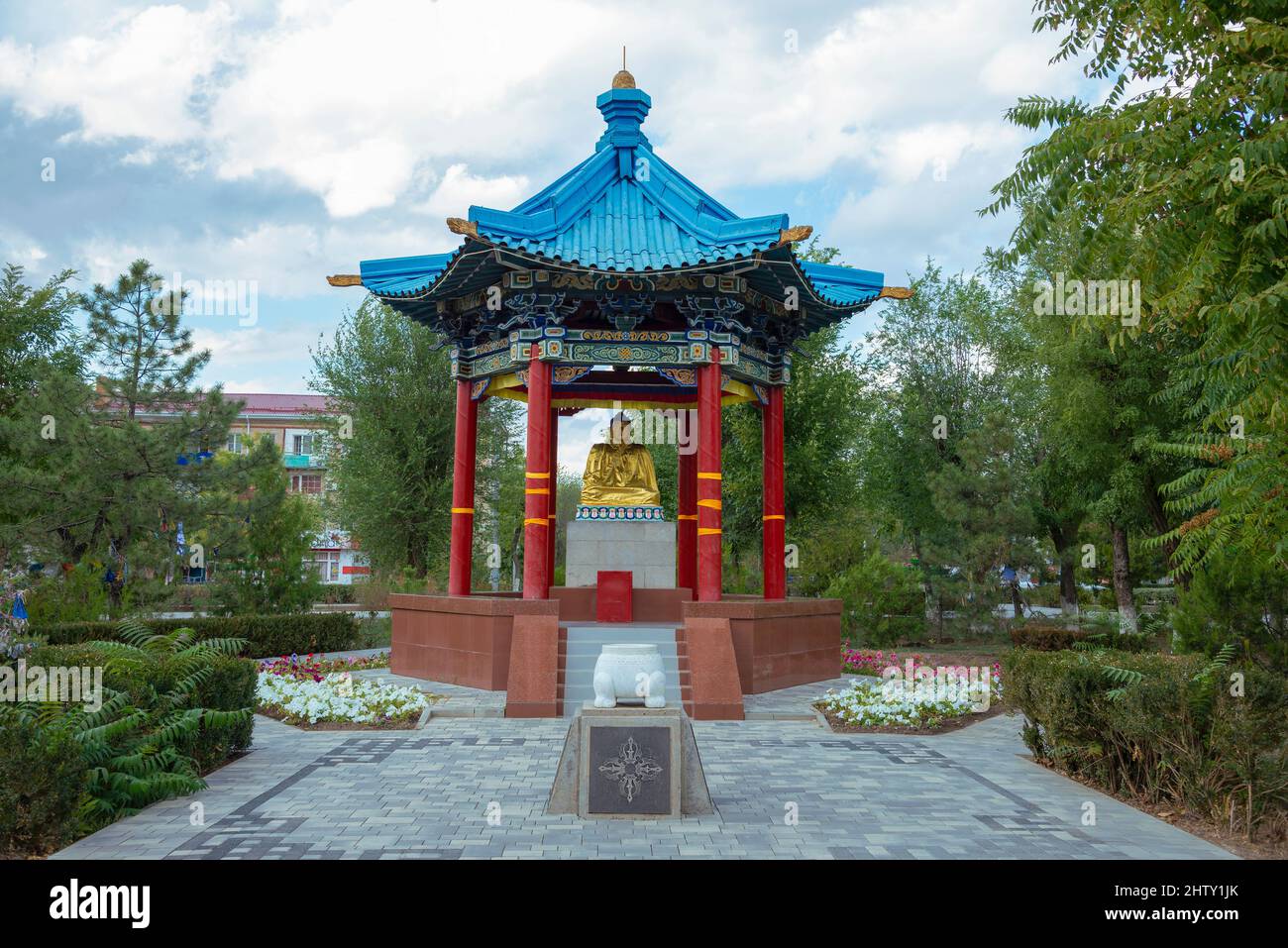 ELISTA, RUSSIA - SEPTEMBER 20, 2021: Rotunda and statue 'Buddha Shakyamuni' close-up. Elista, Kalmykia Stock Photo