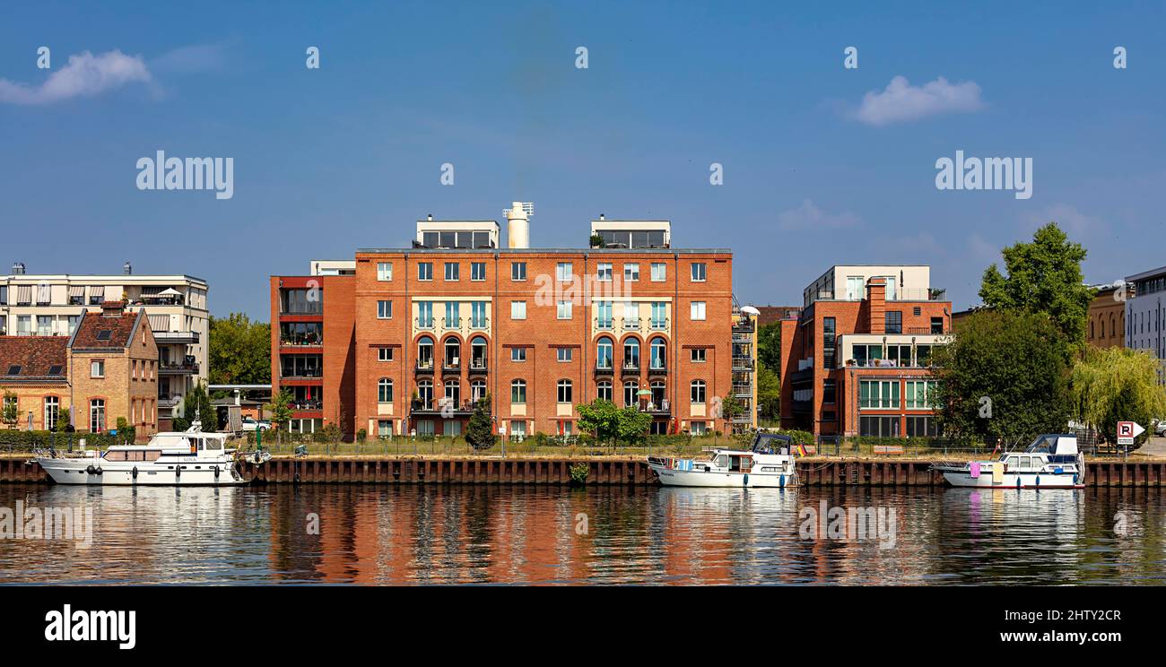 Luxury real estate on the banks of the Havel in Potsdam, Brandenburg, Germany Stock Photo Alamy