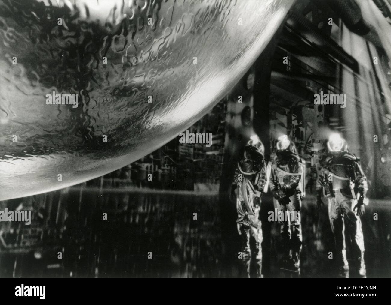 Scene from the movie Sphere, USA 1998 Stock Photo Alamy