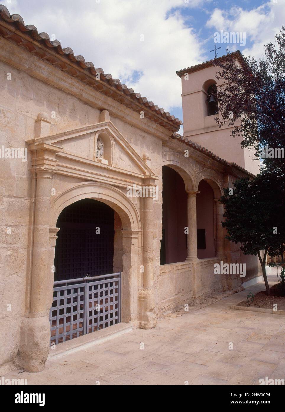 PORTADA DE LA IGLESIA PARROQUIAL. Location: ST. PETER'S CHURCH. TORREMOCHA DE JARAMA. MADRID. SPAIN. Stock Photo