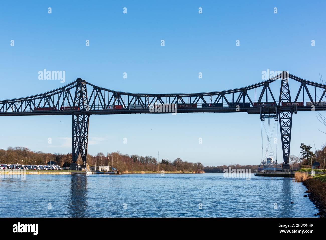 Die Stahlkonstruktion der Eisenbahn-Hochbrücke über den Nord-Ostsee-Kanalbei Rendburg Stock Photo