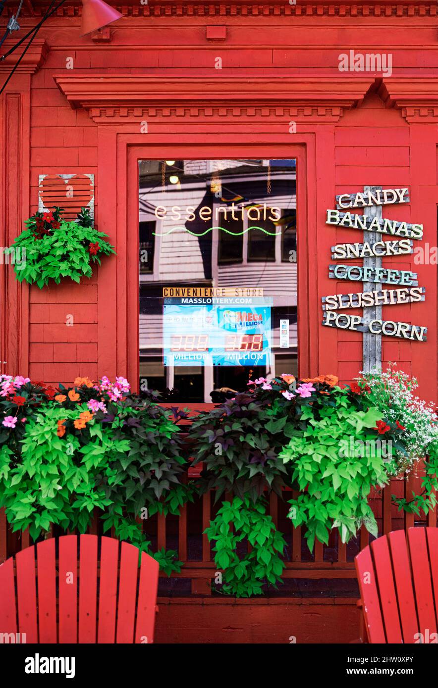 Love N Happiness, Little Red Convenience Store, Provincetown, Cape Cod, Massachusetts, USA. Stock Photo