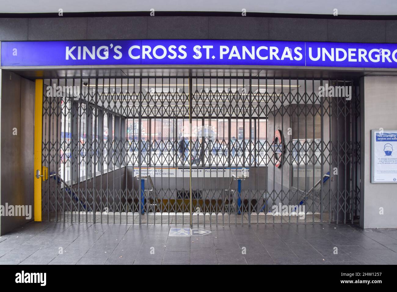 Tfl worker travel hires stock photography and images Alamy