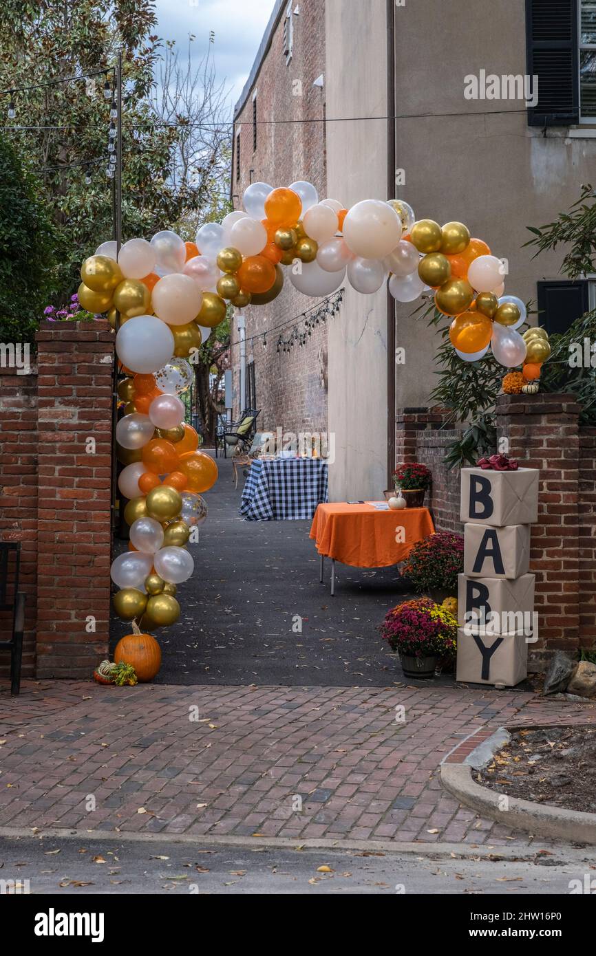 Balloons celebration hires stock photography and images Alamy