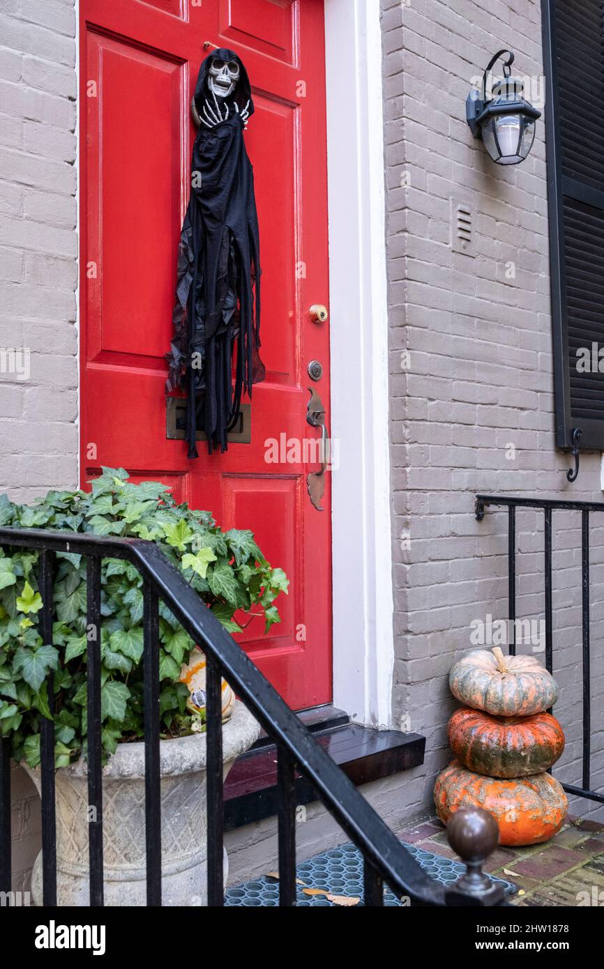 Halloween Decorations, Old Town, Alexandria, Virginia, USA Stock Photo