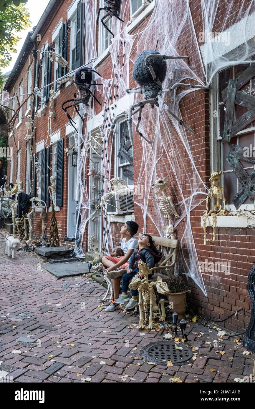 Boys boy hires stock photography and images Alamy