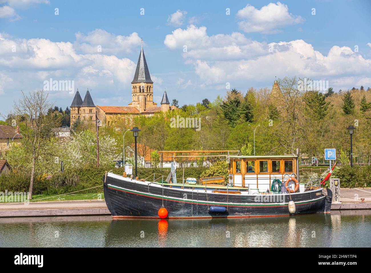France, Saone-et-Loire, Paray-le-Monial, canal du Centre, Basilique du Sacre Coeur (Sacred Heart Basilica) Stock Photo