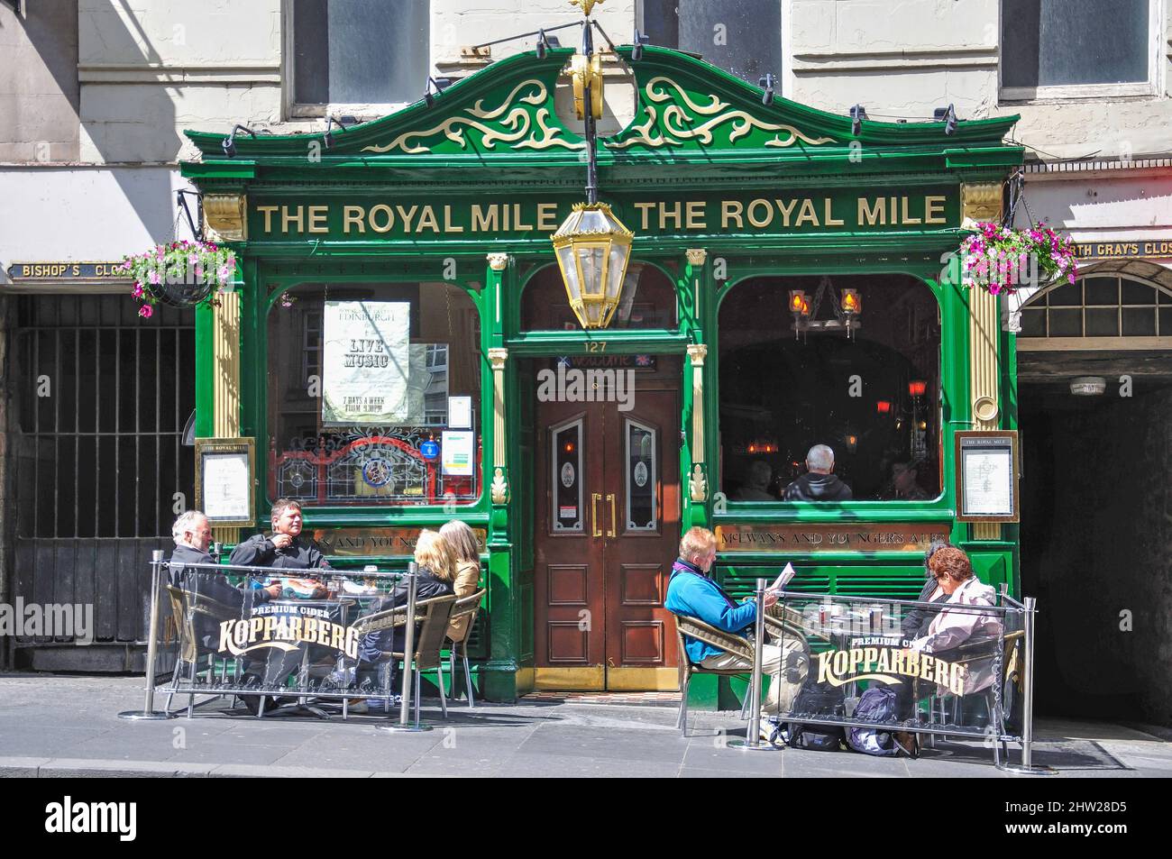 The Royal Mile Pub, Royal Mile, Old Town, Edinburgh, Lothian, Scotland, United Kingdom Stock Photo