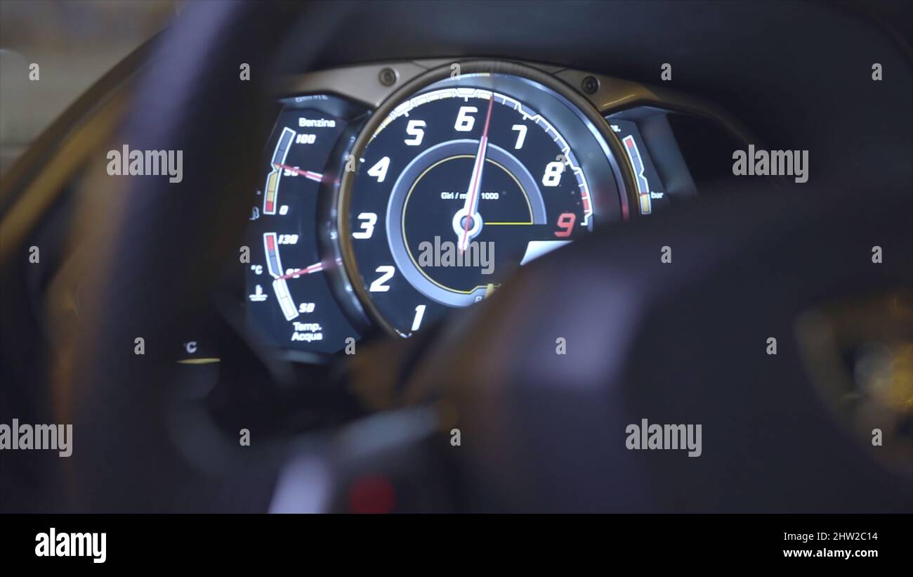 Scales devices on car hi-res stock photography and images - Alamy