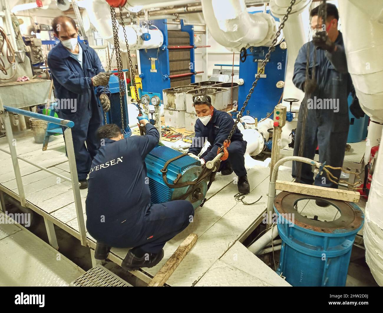 electric motor overhaul,motor overhaul on ship,electric motor