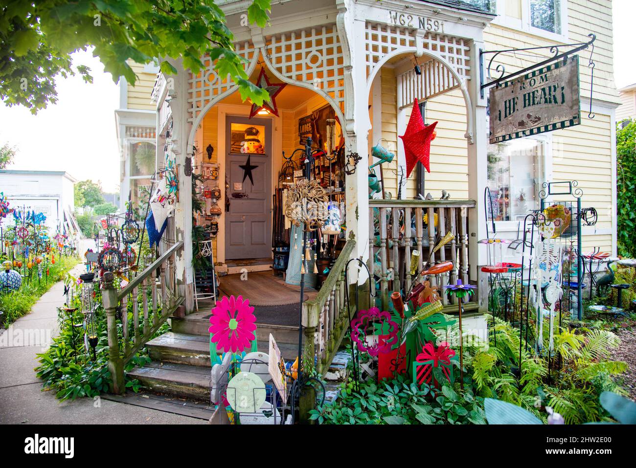 Streets and stores of Cedarburg, Wisconsin, USA. Cedarburg is a city in Ozaukee County
