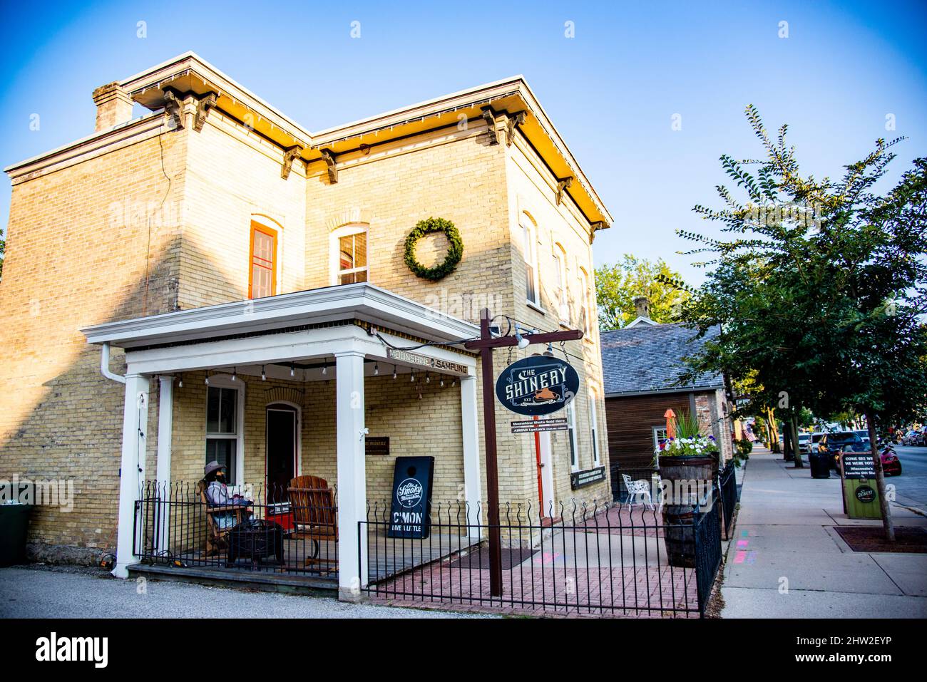 Streets and stores of Cedarburg, Wisconsin, USA. Cedarburg is a city in Ozaukee County