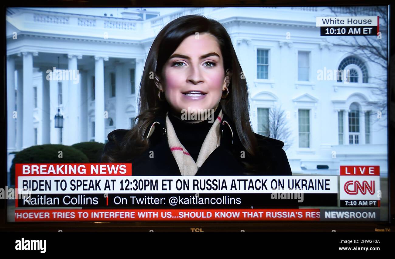 A TV screenshot of CNN White House reporter Kaitlan Collins reporting