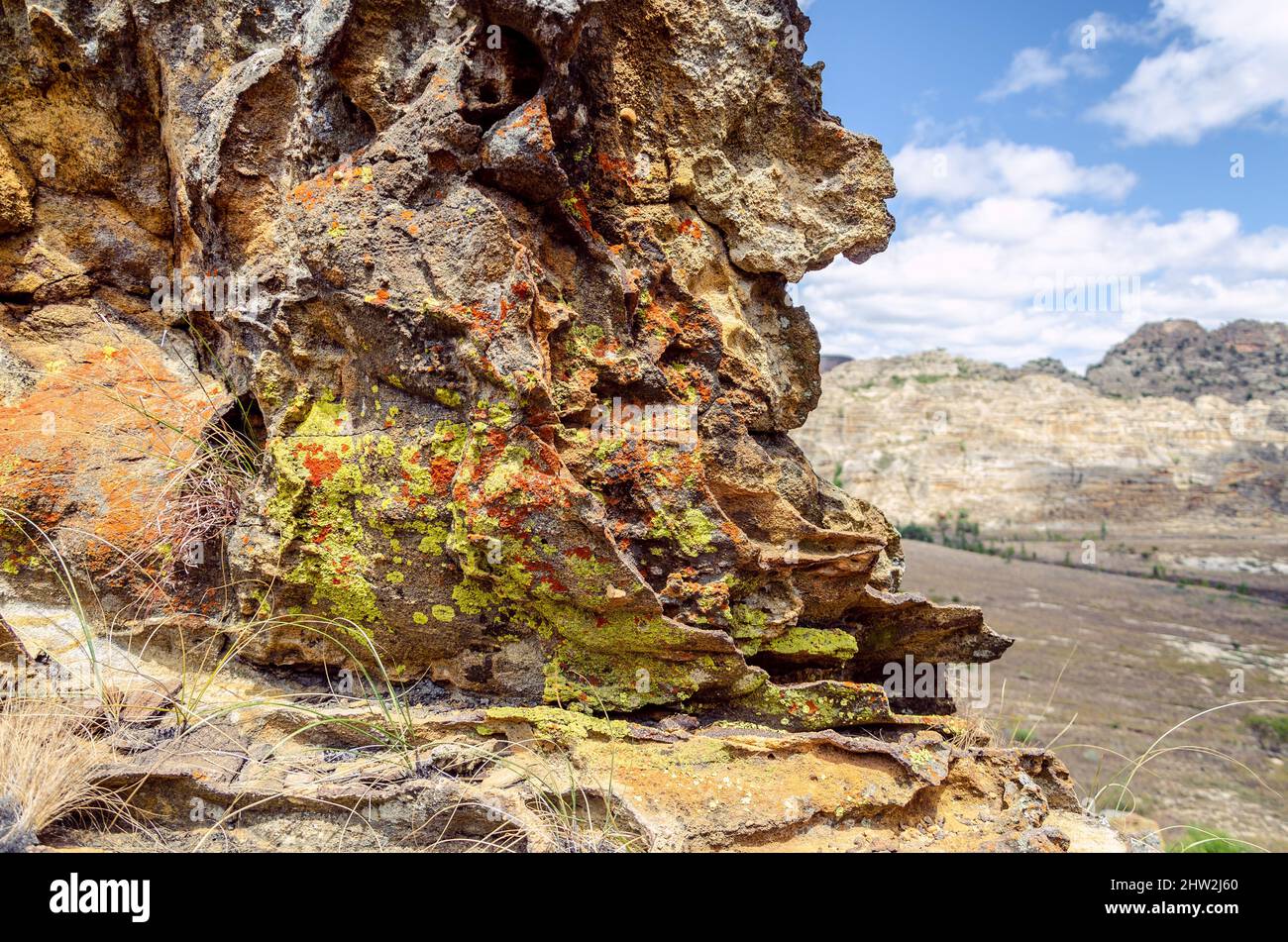 Moss Formations On Rocks Unique rock formation with colorful moss Stock Photo - Alamy