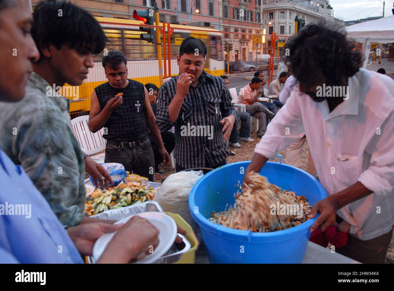 Rome, Italy 17/09/2007: Iftar organized by the community of Bangladesh, Esquilino district. ©Andrea Sabbadini Stock Photo