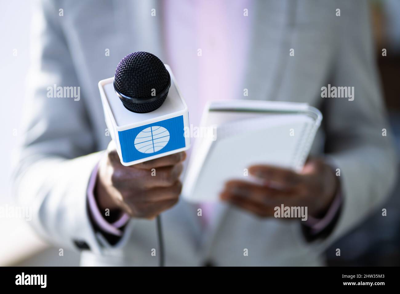 Black man male journalist reporter media hi-res stock photography and ...