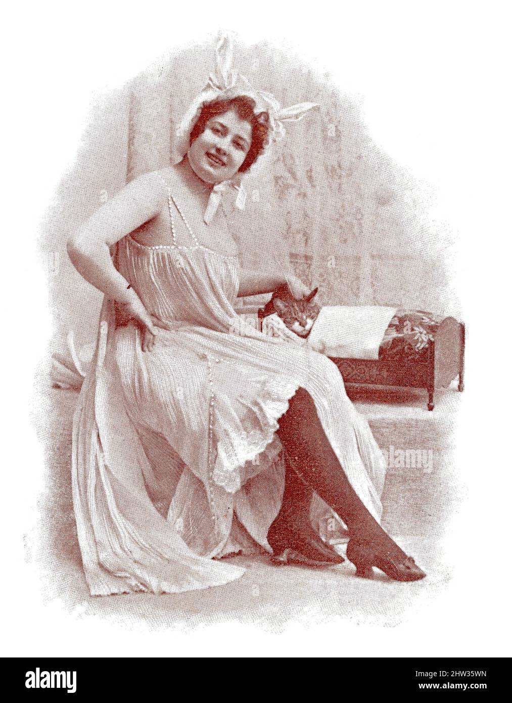 Portrait of an actress in the image of a cat mom. Image from the illustrated Franco-German theater magazine 'Das Album', 1898. Stock Photo