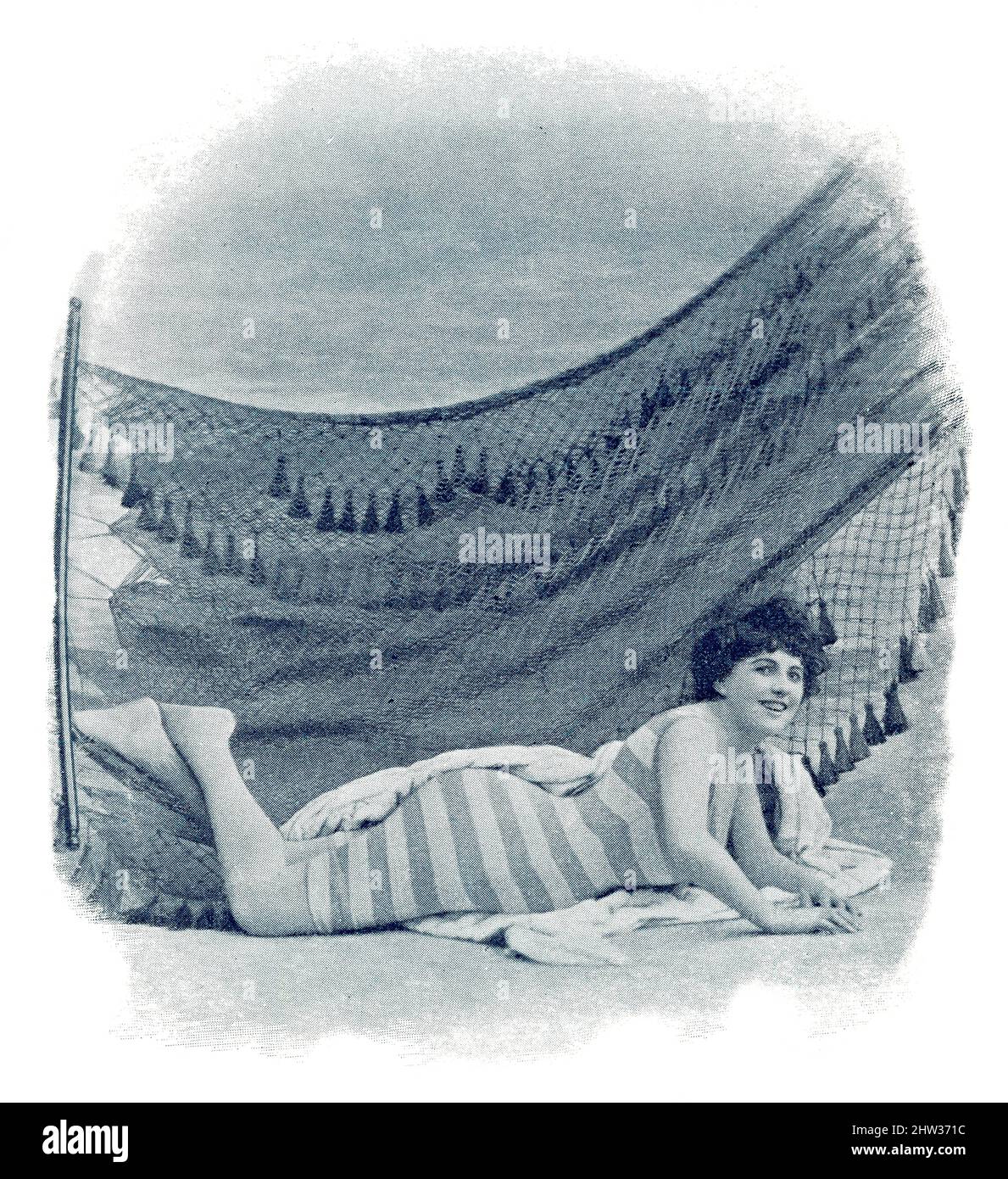 Parisian naiads. Portrait of a woman on the beach in a bathing suit. Image from the illustrated Franco-German theater magazine 'Das Album', 1898. Stock Photo