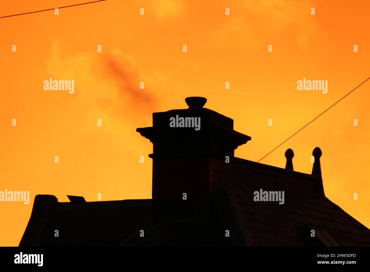 Sun shining through heavy rain hi-res stock photography and images - Alamy