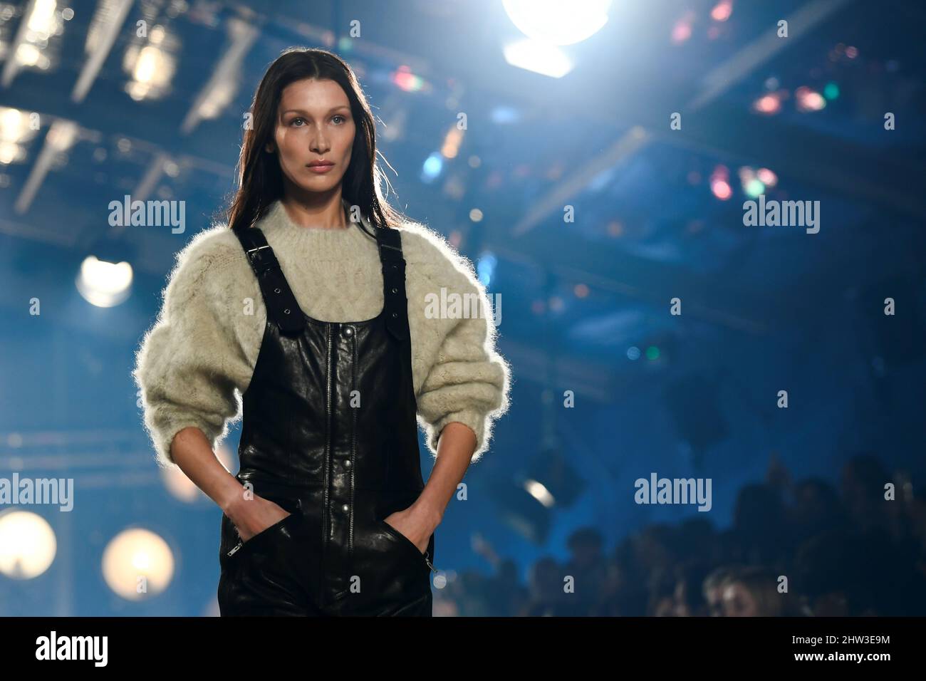 Bella hadid hi-res stock photography and images - Alamy