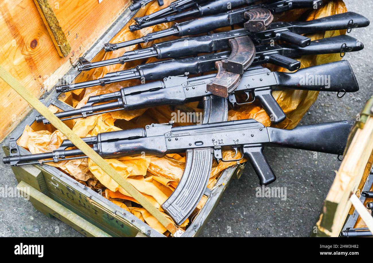 Russian AK47 assault rifle Stock Photo Alamy