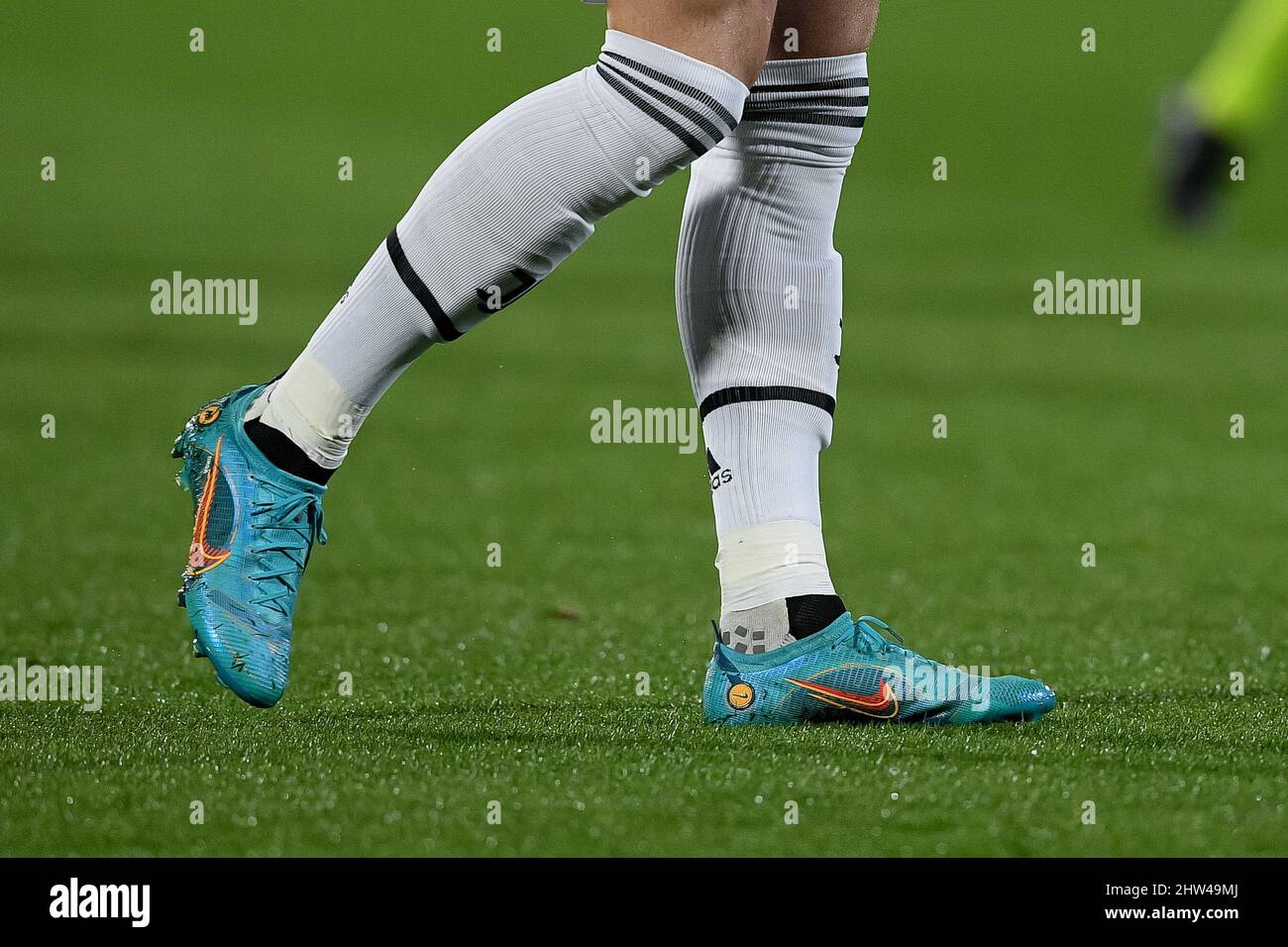 Fc juventus shoes hi-res stock photography and images - Alamy