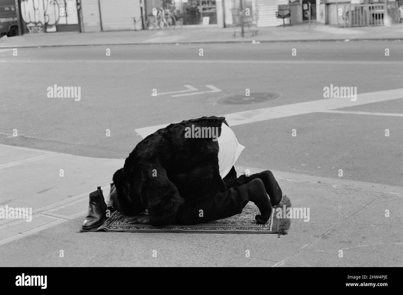 New York, NY, USA. 27th Feb, 2022. The Qiblah refers to the direction