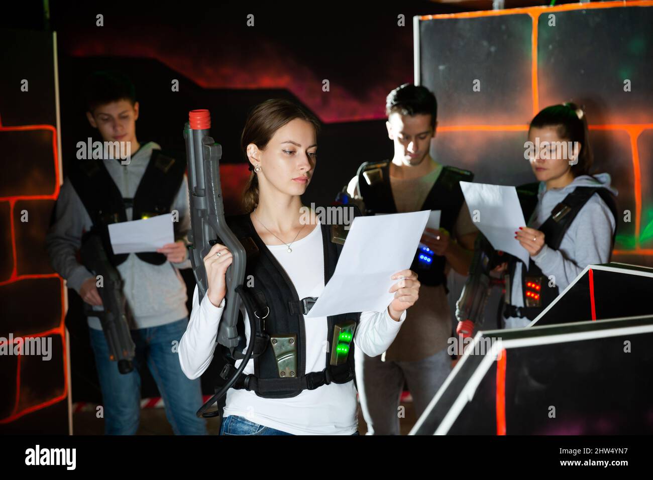 Combat instruction hi-res stock photography and images - Alamy