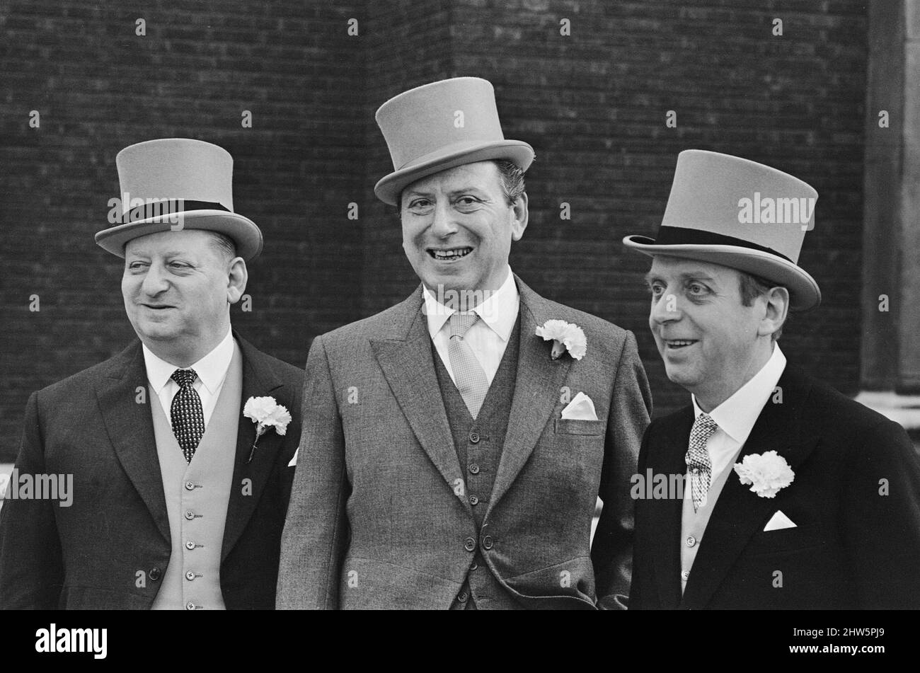 Top hat and tails wedding hi res stock photography and images Alamy