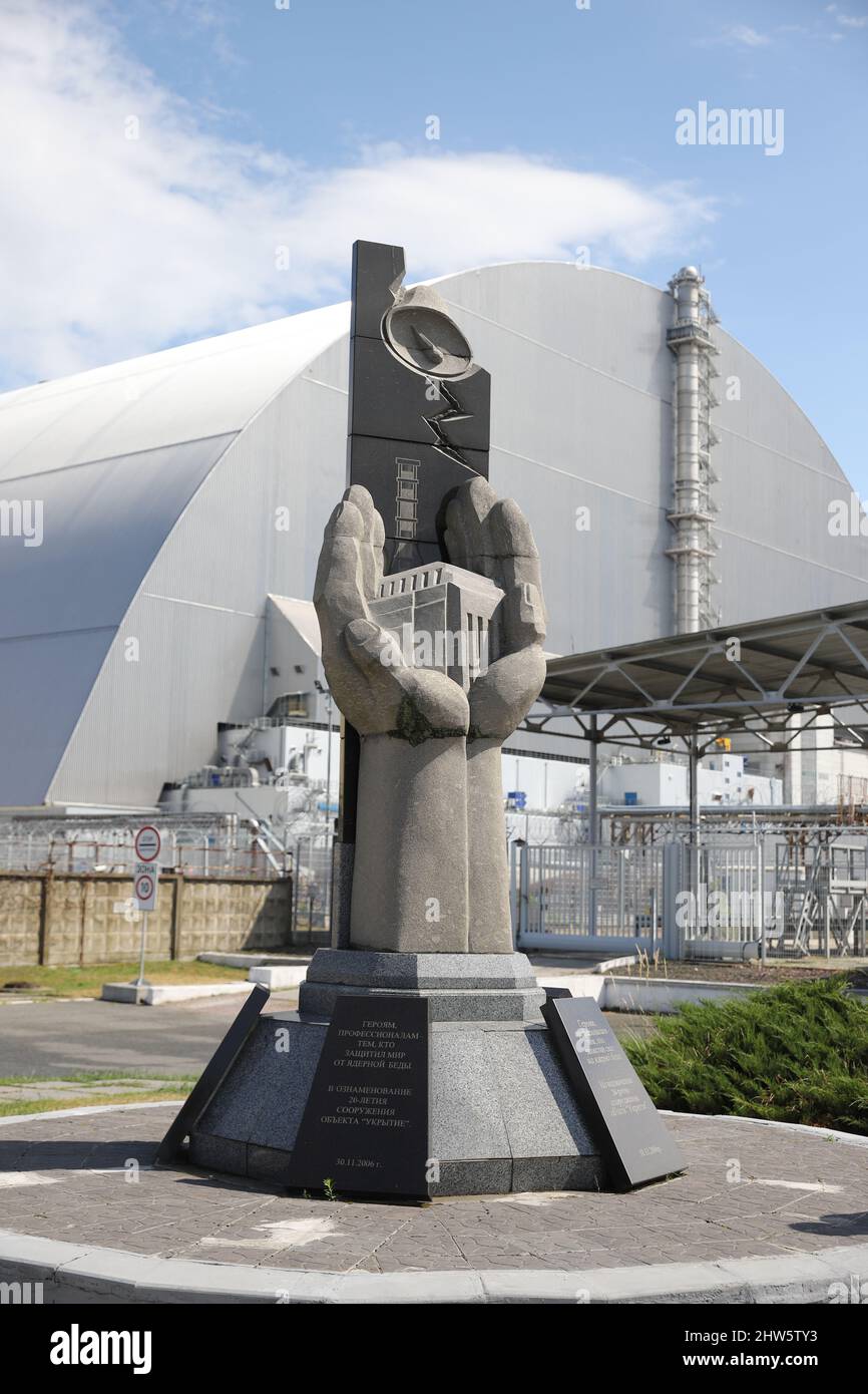 Monument to the casualties of the Chernobyl disaster in front of the ...