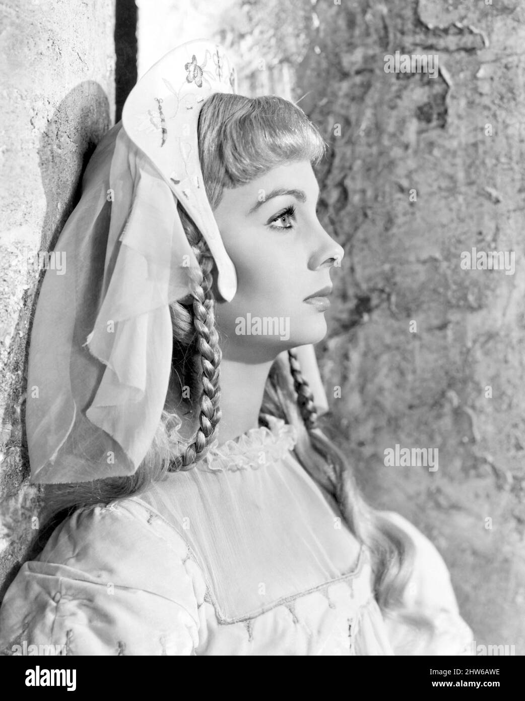 JEAN SIMMONS in HAMLET (1948), directed by LAURENCE OLIVIER. Credit: TWO CITIES/RANK / Album Stock Photo