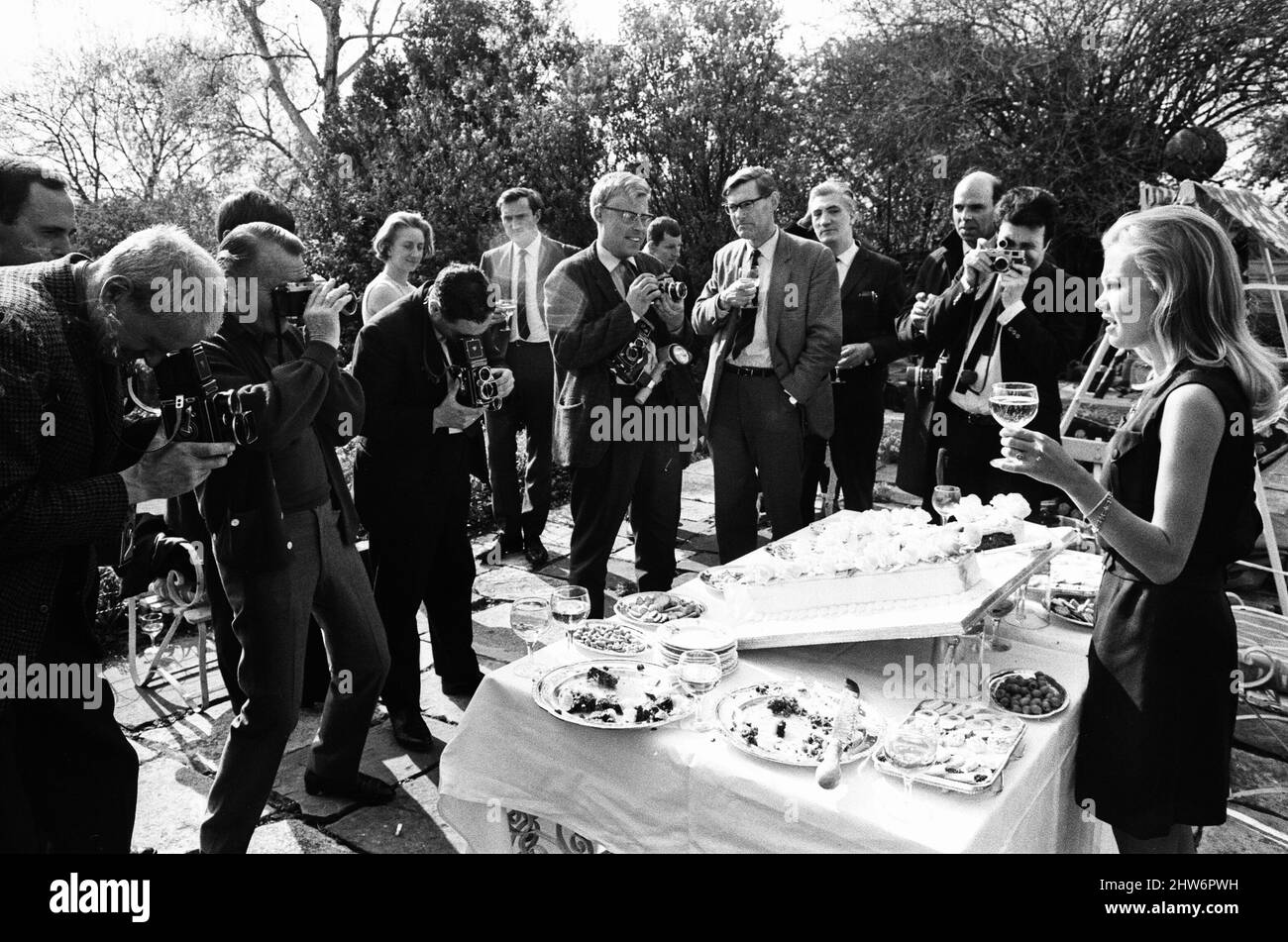 Hayley Mills celebrates her 21st birthday at her parents home at