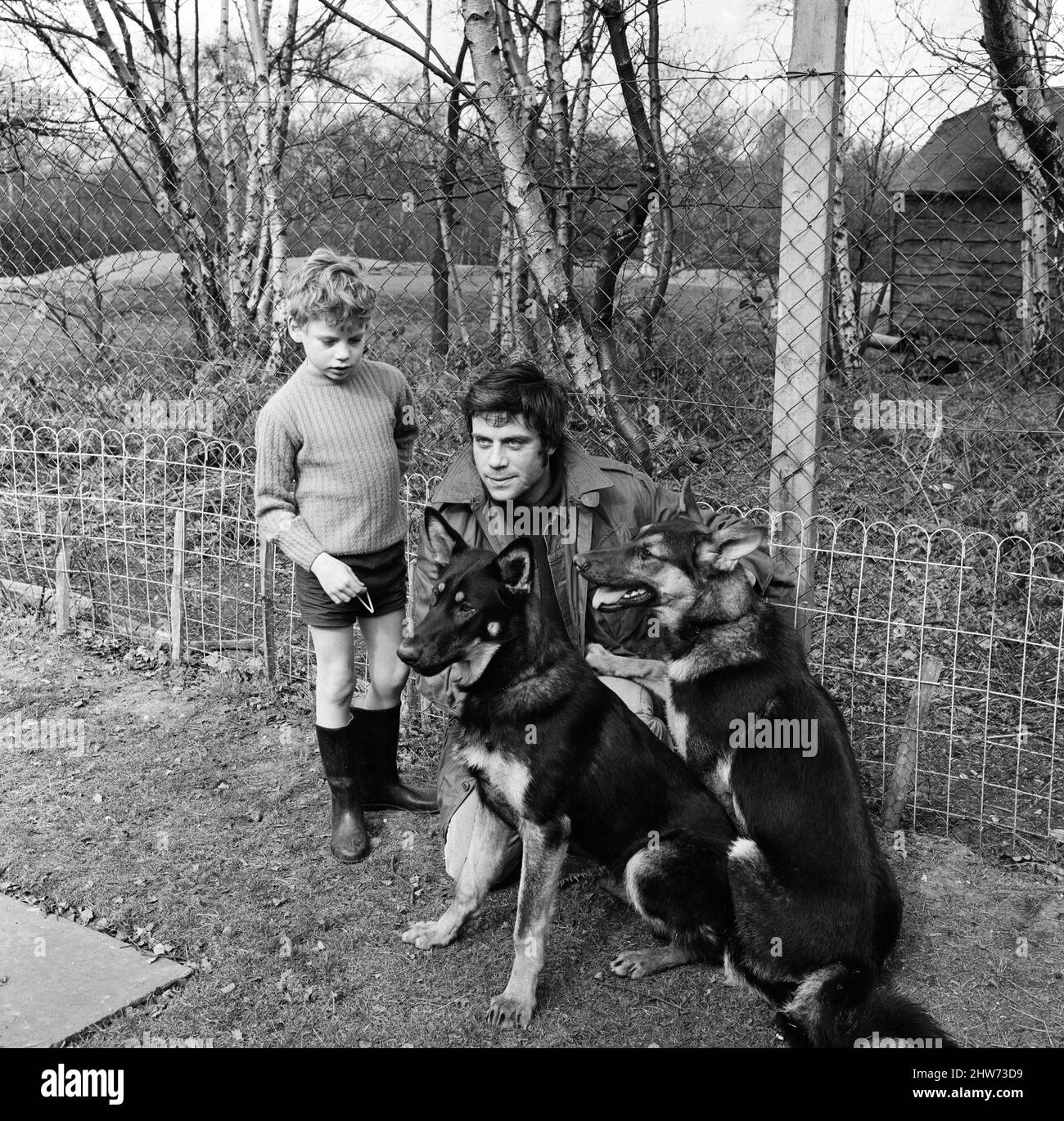 Oliver Reed on the set of Oliver! (1968) : r/Picturesofcelebrities