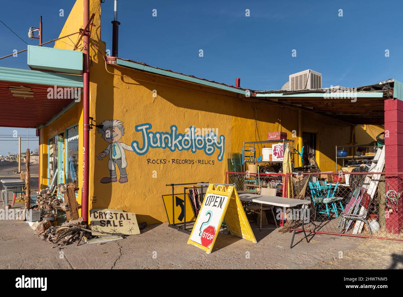 Junkology, a thrift store selling used items in Truth or Consequences, New Mexico. Stock Photo