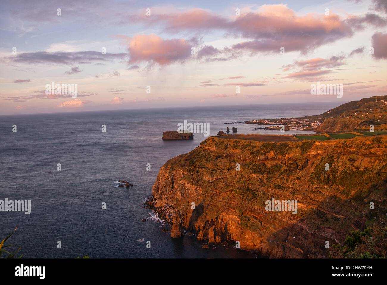 Birds eye view foaming waves hi-res stock photography and images - Alamy