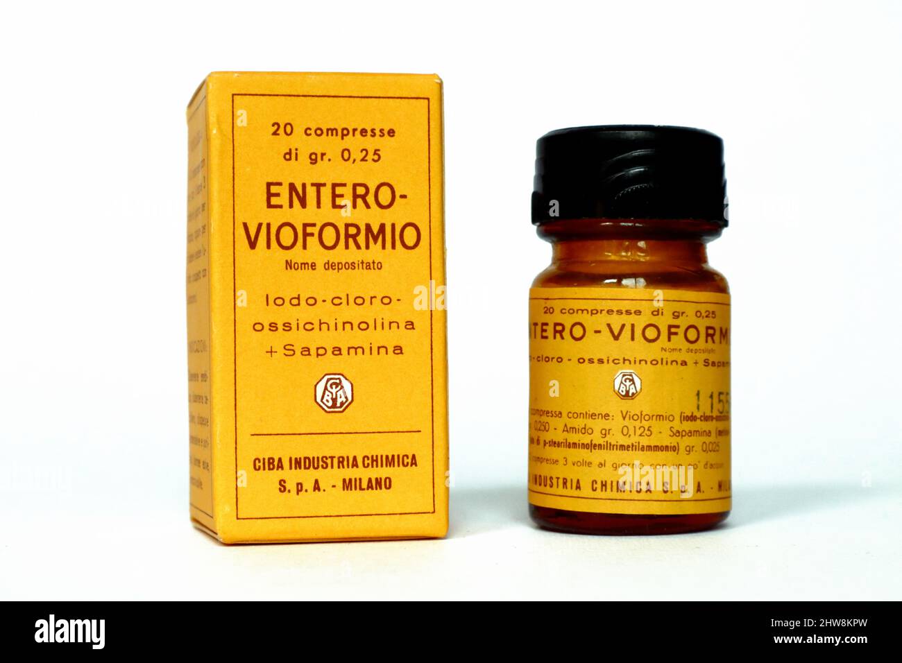 Vintage 1950s ENTERO-VIOFORMIO CIBA, medicine with Vioform and Sapamine used to treat Dysentery and Diarrhea. CIBA – Milan (Italy) Stock Photo
