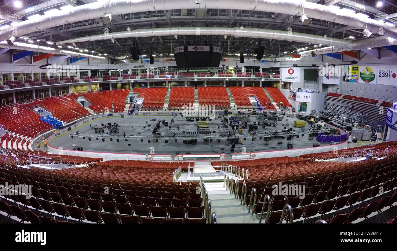 MOSCOW, RUSSIA DECEMBER, 2017 Assembly of the indoor ice rink for