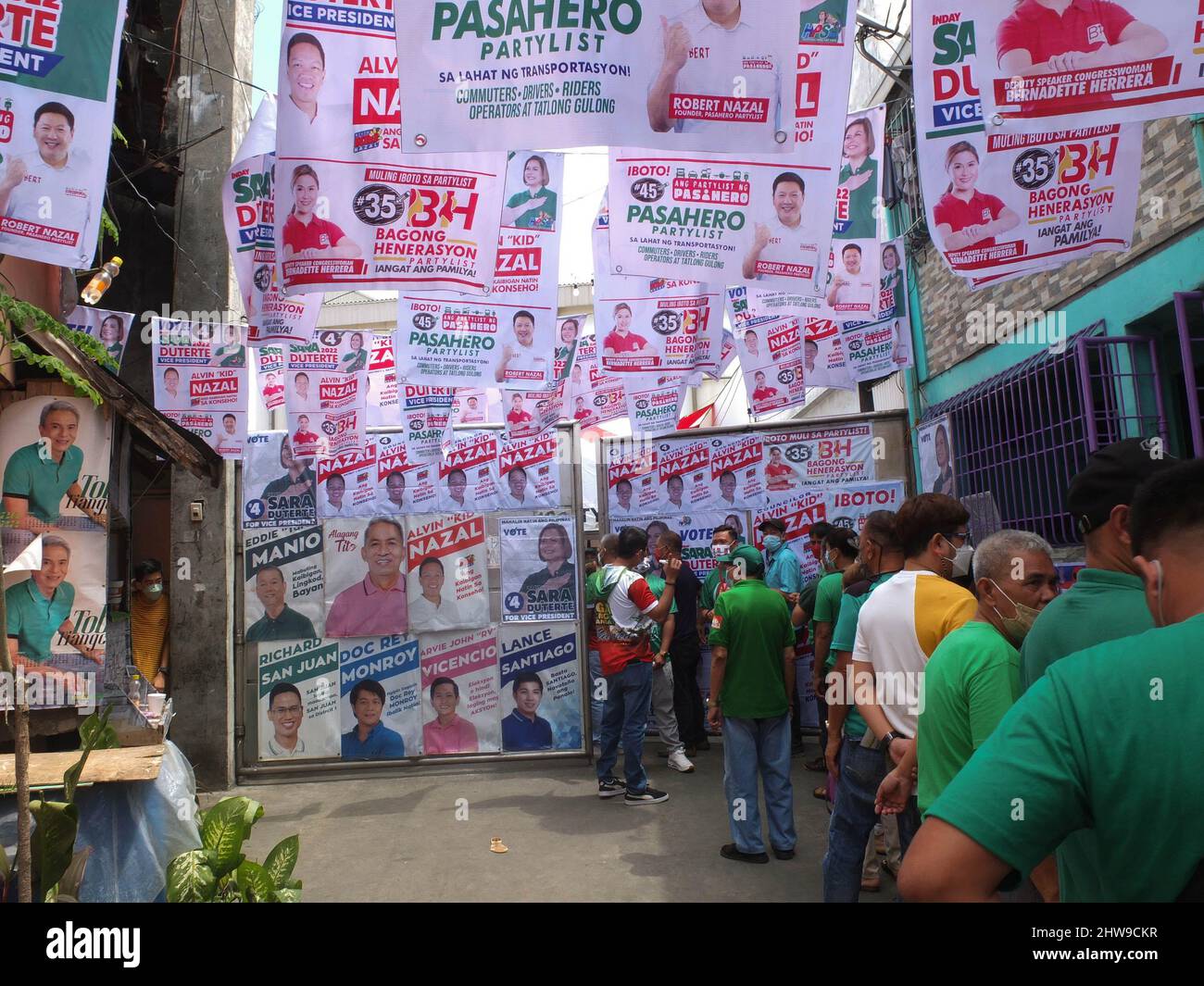 Navotas, Philippines. 04th Mar, 2022. Different kinds of campaign posters are seen hanging at the Nazal Compound. Presidential daughter and Davao City Mayor Sara Duterte-Carpio visit Navotas City. It is the UniTeam's northern Metro Manila campaign swing. The Vice Presidential aspirant was also the chairperson of the Lakas-Christian Muslim Democrats (CMD) party. Her Presidential running mate Ferdinand 'Bongbong' Marcos Jr. was not present because of a campaign sortie in the province of Sorsogon. (Photo by Josefiel Rivera/SOPA Images/Sipa USA) Credit: Sipa USA/Alamy Live News Stock Photo