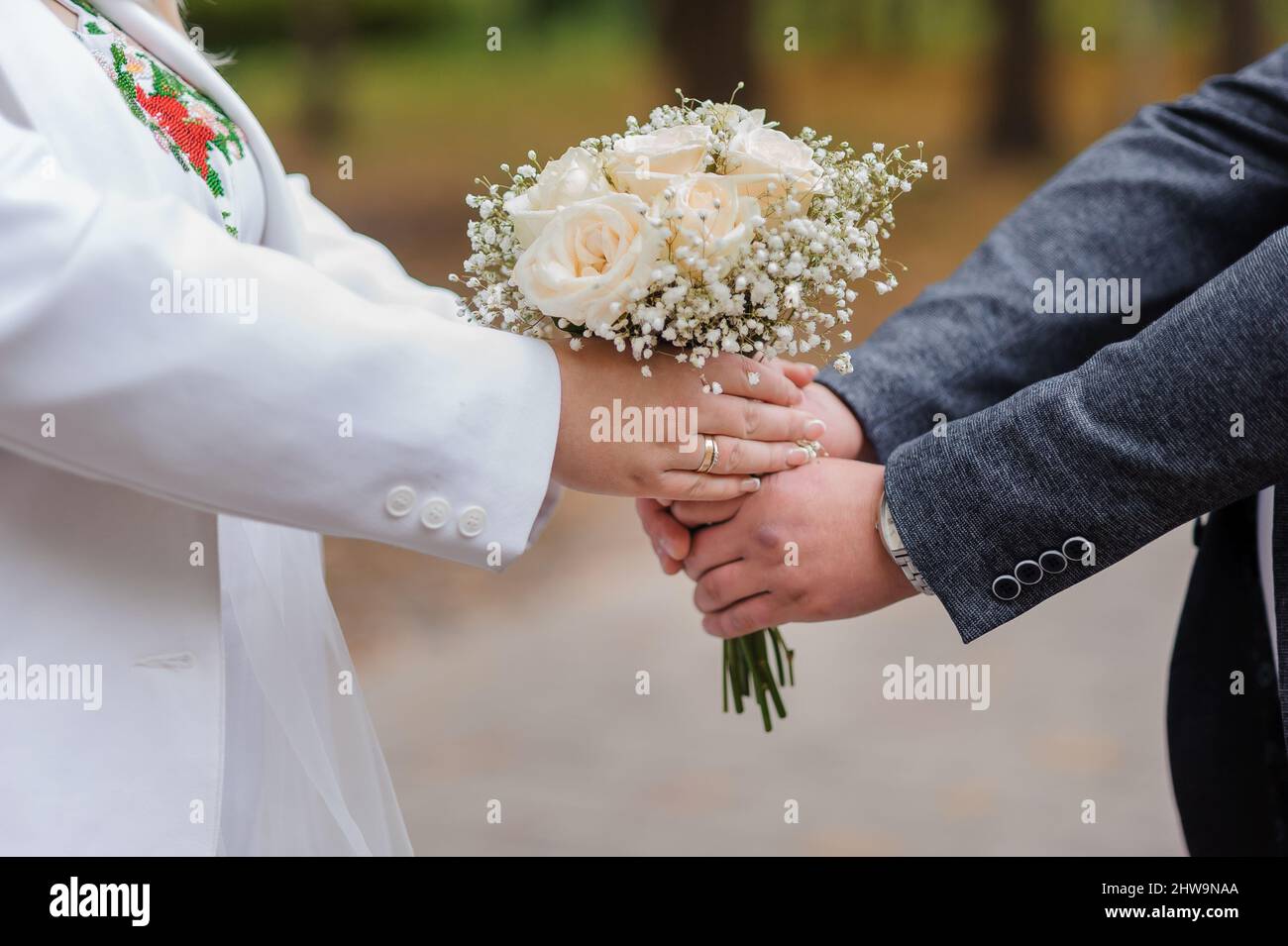 Bouquet of flowers in the hand of the bride. Wedding Stock Photo Alamy