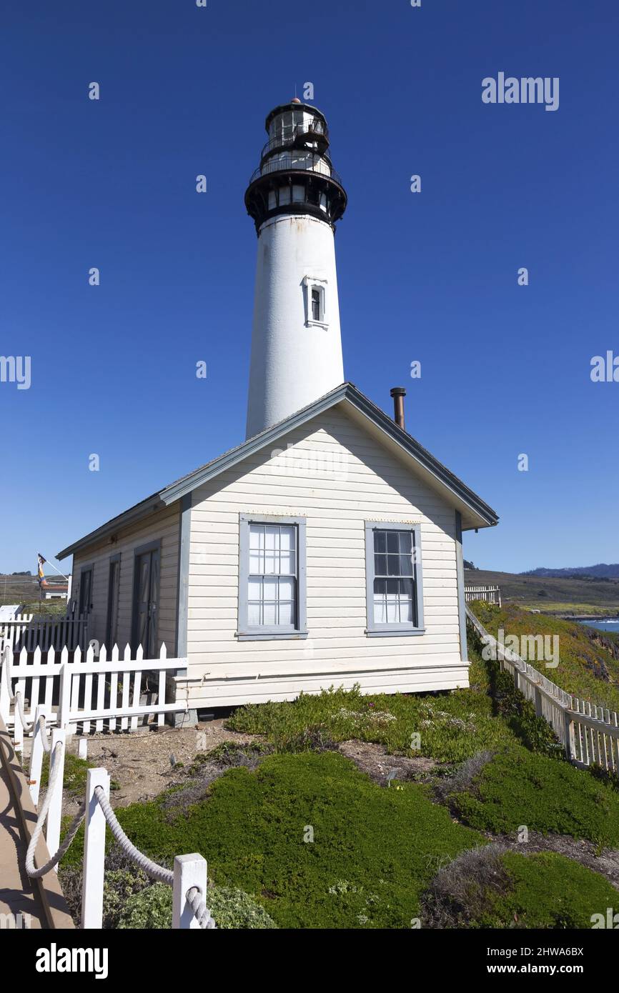 Historical Pigeon Point Light Station Vertical Portrait. Tallest Lighthouse on US West Coast Coastal Highway State Route 1 and California State Park Stock Photo