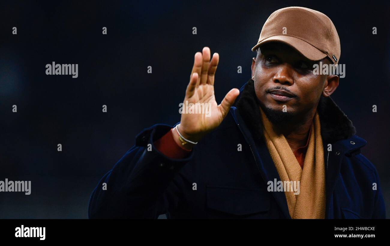 Milan, Italy. 04 March 2022. Samuel Eto'o gestures prior to the Serie A football match between FC Internazionale and US Salernitana. Credit: Nicolò Campo/Alamy Live News Stock Photo