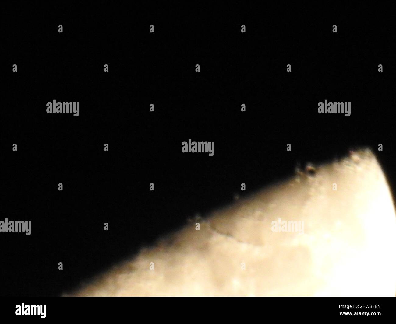 moon view at night from earth looking awesome,the dark spot of the moon ...