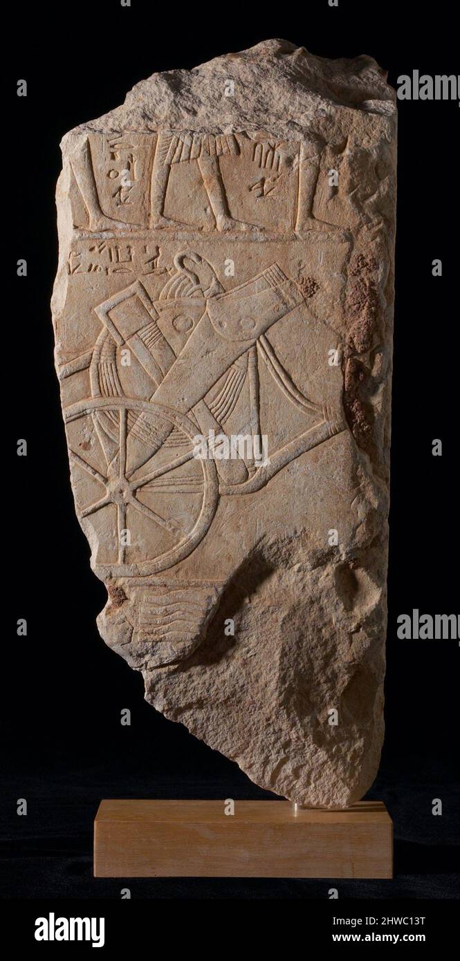Limestone architectural relief hi-res stock photography and images - Alamy