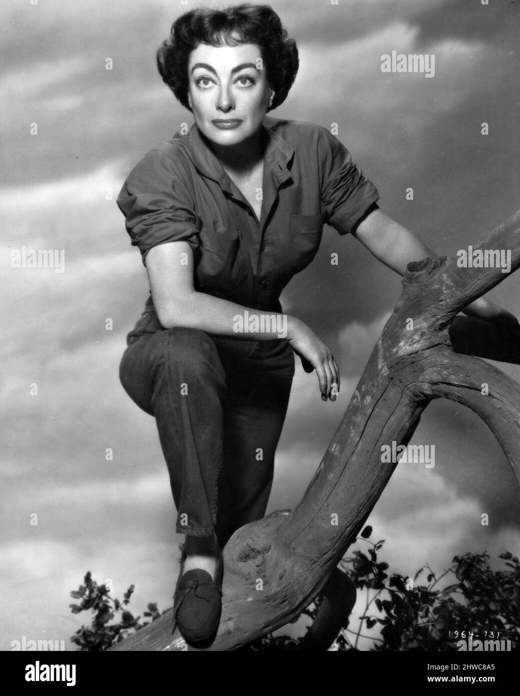 JOAN CRAWFORD in JOHNNY GUITAR (1954), directed by NICHOLAS RAY. Credit