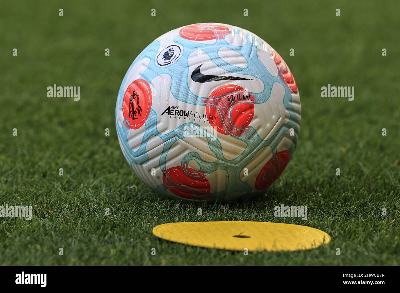 Newcastle, UK. 05th Mar, 2022. Premier League's officia match ball Nike  Aerow-Sculpt flight in Newcastle,