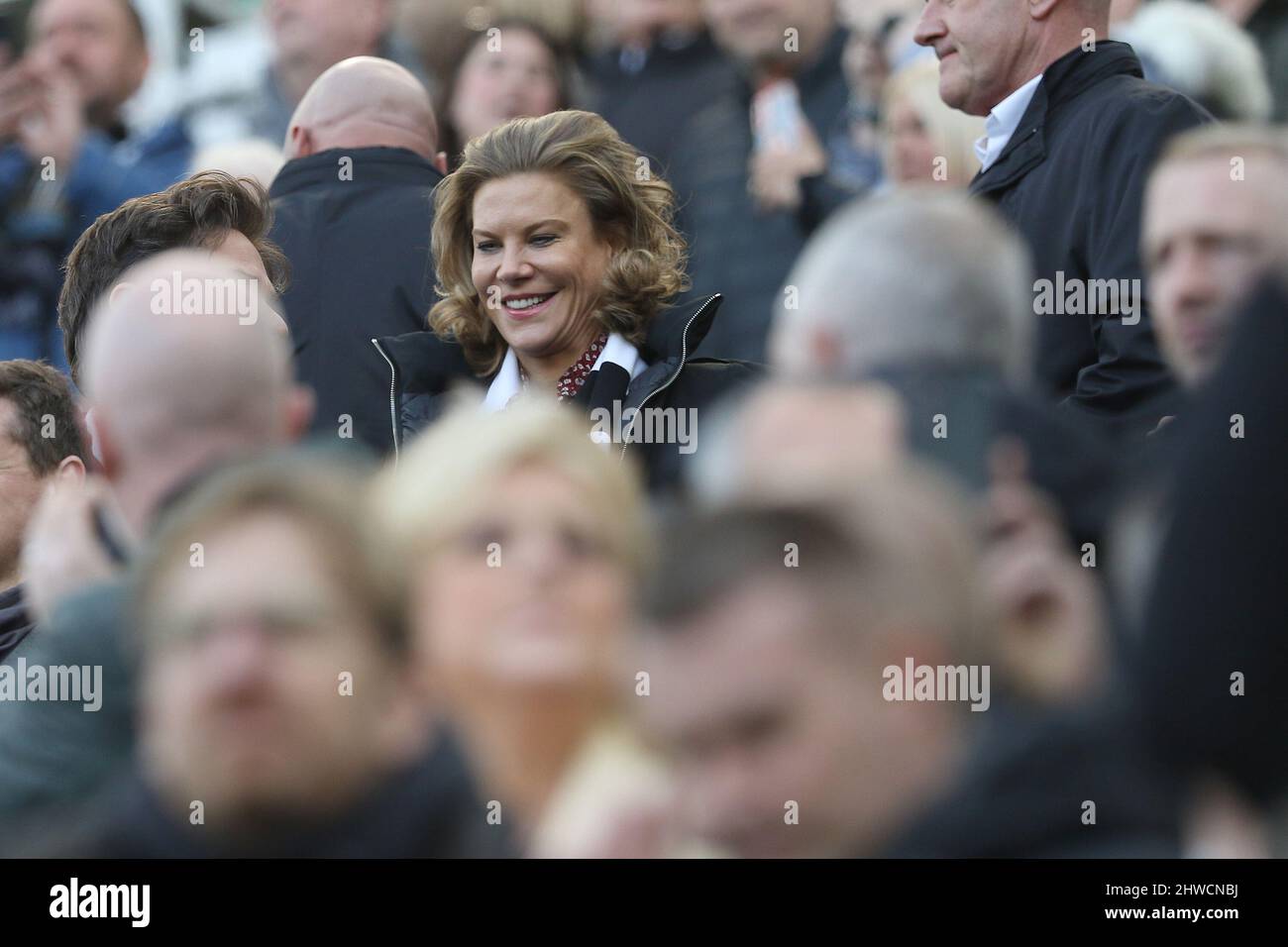 Amanda staveley hi-res stock photography and images - Alamy