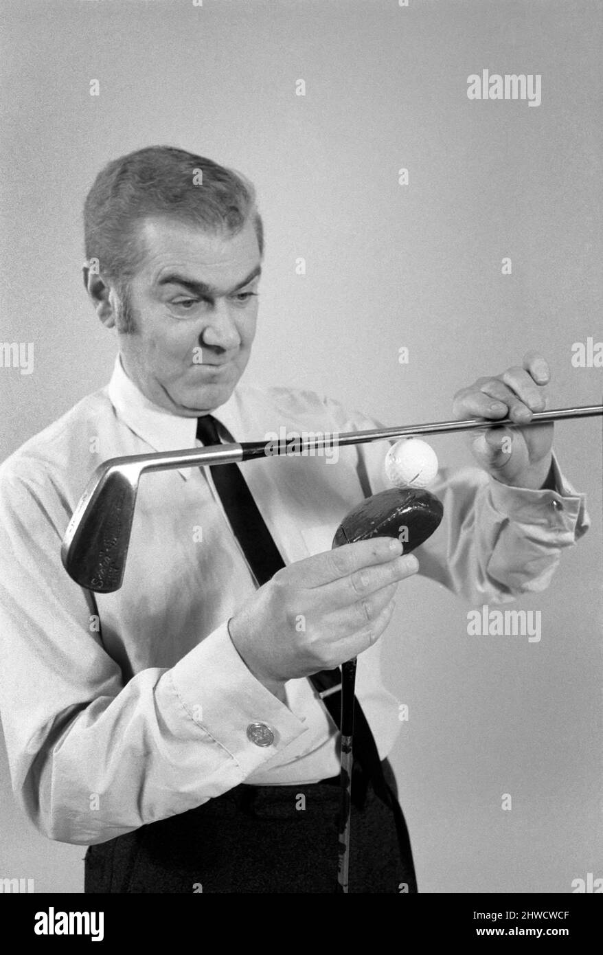 Entertainment Juggling Juggler Rob Murray doing his thing with three golf clubs and a golf