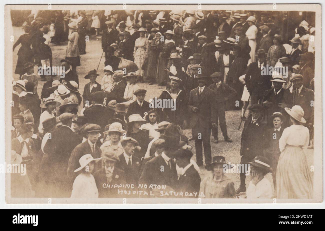 Chipping Norton Hospital Saturday during the First World War. Group of men, women and children during event for the Hospital Saturday Fund. The crowd includes one man in sailor's uniform Stock Photo