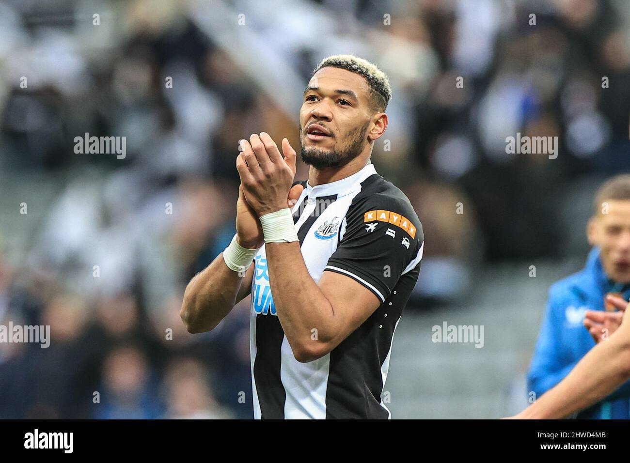 Joelinton #7 of Newcastle United celebrates Newcastles 2-1 win